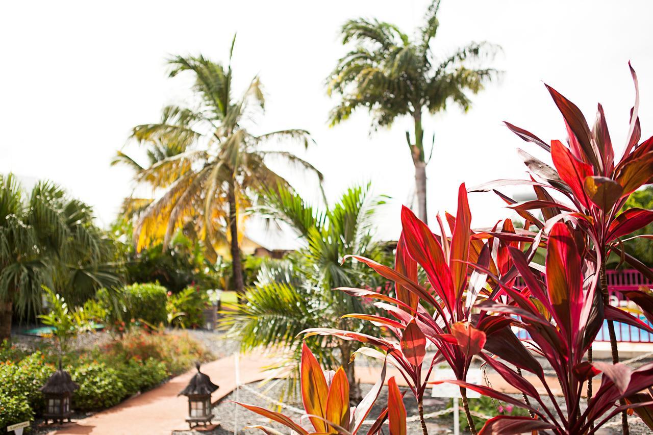 Domaine Saint Francois Hotel Exterior photo
